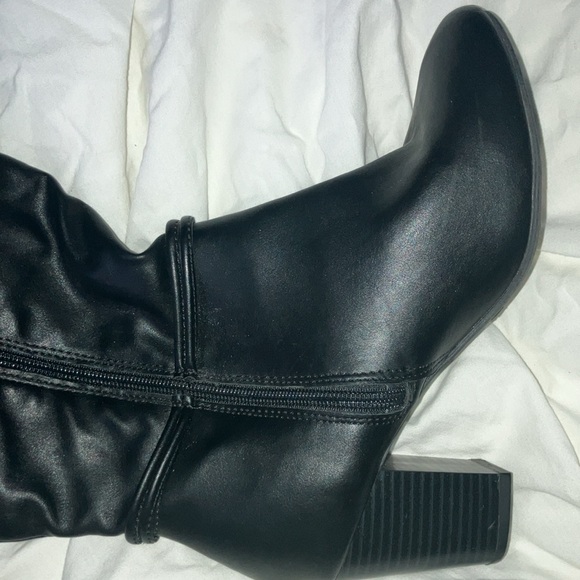 Dexflex Comfort Knee High Black Boots 7 1/2 Wide - Picture 15 of 17